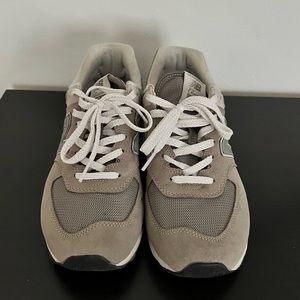 New Balance Classic 574 Grey / White - Men’s 9